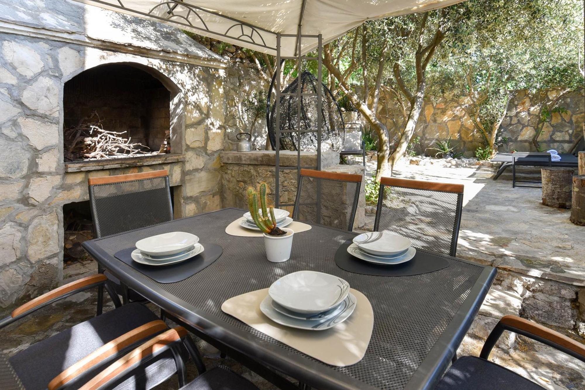 Villa Danica On The Hills, Seaview بودْسْتغانا المظهر الخارجي الصورة