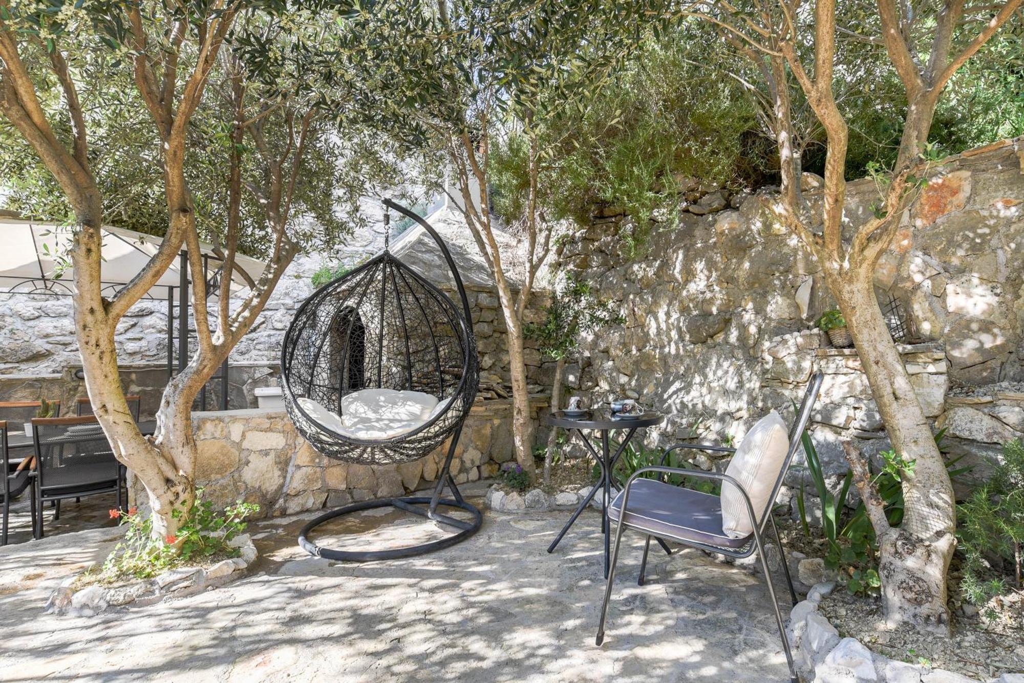 Villa Danica On The Hills, Seaview بودْسْتغانا المظهر الخارجي الصورة