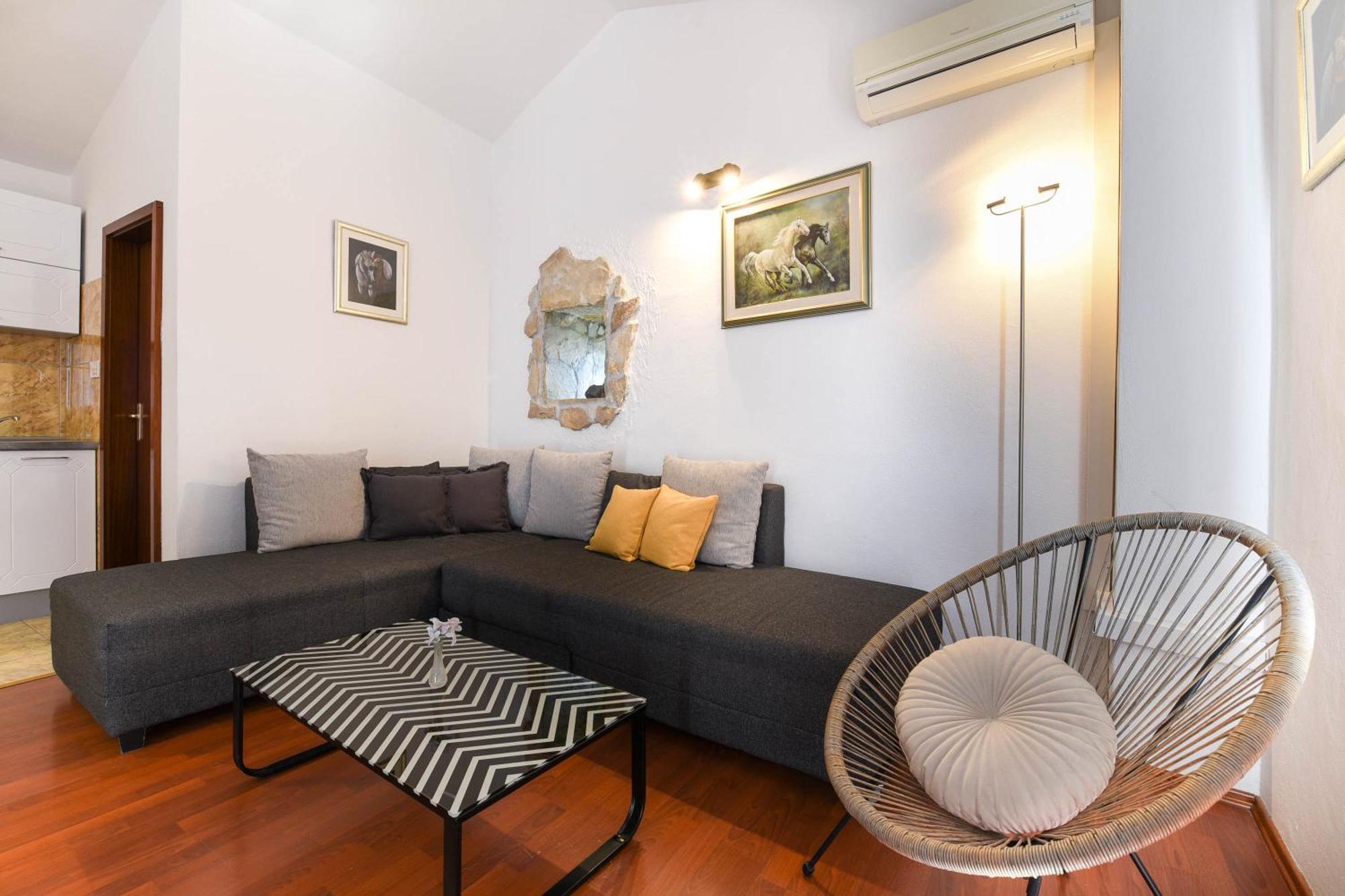 Villa Danica On The Hills, Seaview بودْسْتغانا المظهر الخارجي الصورة