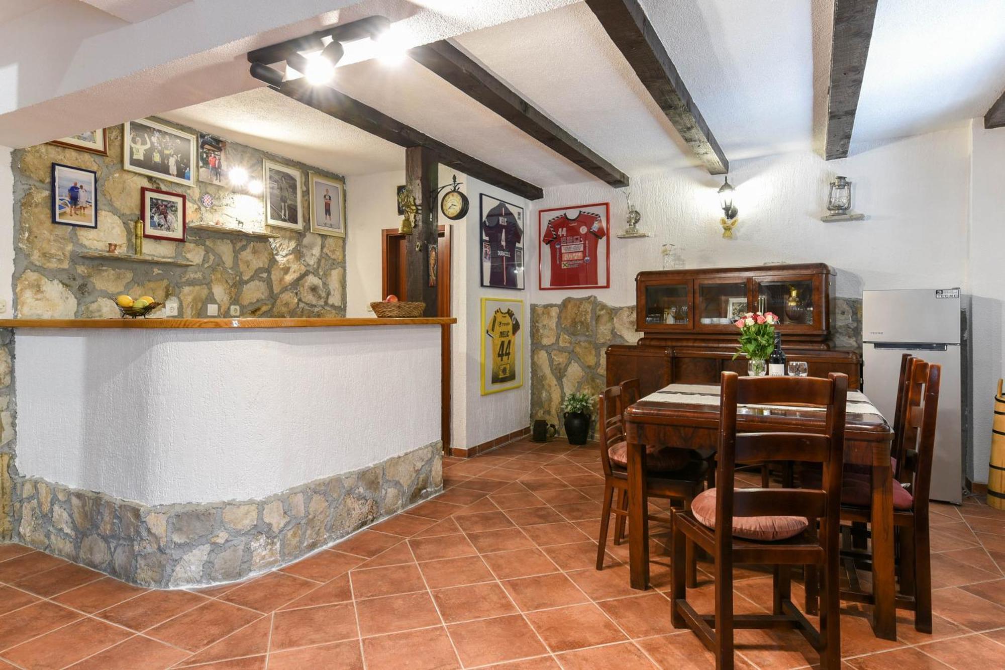 Villa Danica On The Hills, Seaview بودْسْتغانا المظهر الخارجي الصورة